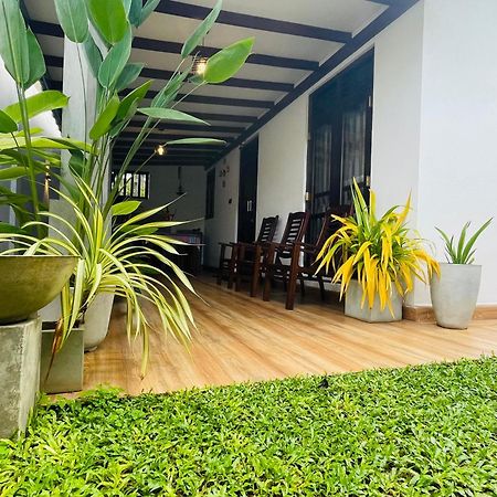 希克杜沃 The Nook酒店 外观 照片